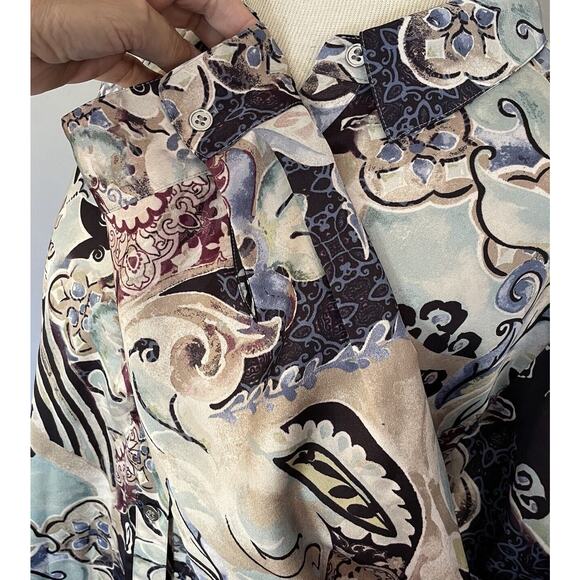 Chico's Sz 4- XL Blouse Floral Art To Wear Button Up Career Closet Staple MINT - Picture 9 of 16